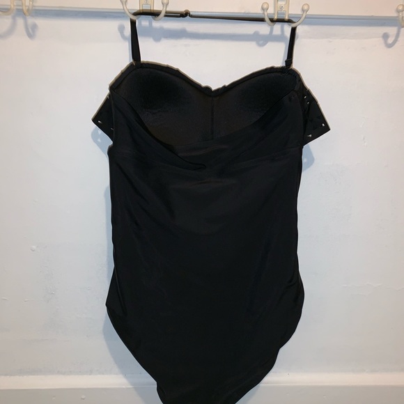 Ruffled Top Halter One-Piece Swimsuit - Picture 2 of 6